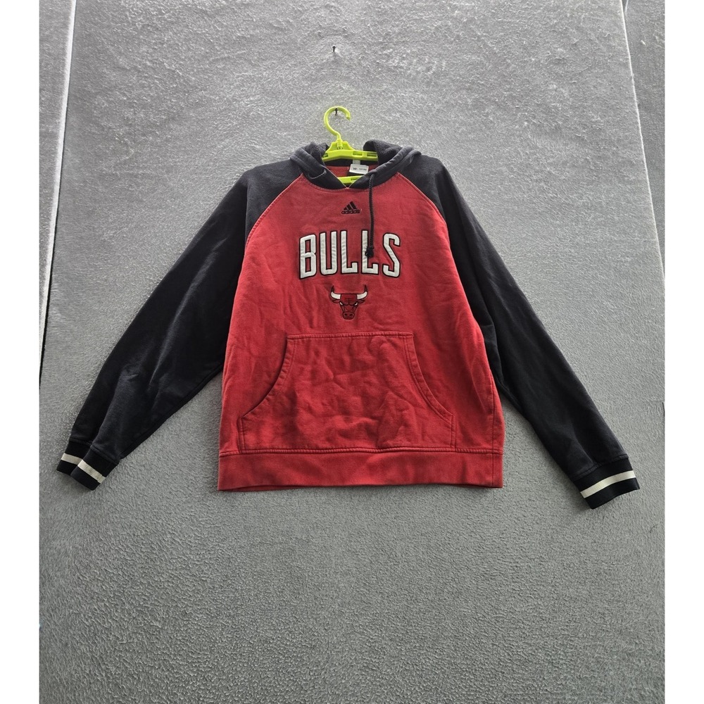 Chicago Bulls Men Hoodie Large Red Colorblock Adidas Raglan Logo Embroidered